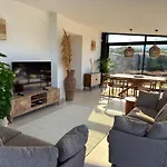 Villa Lychee